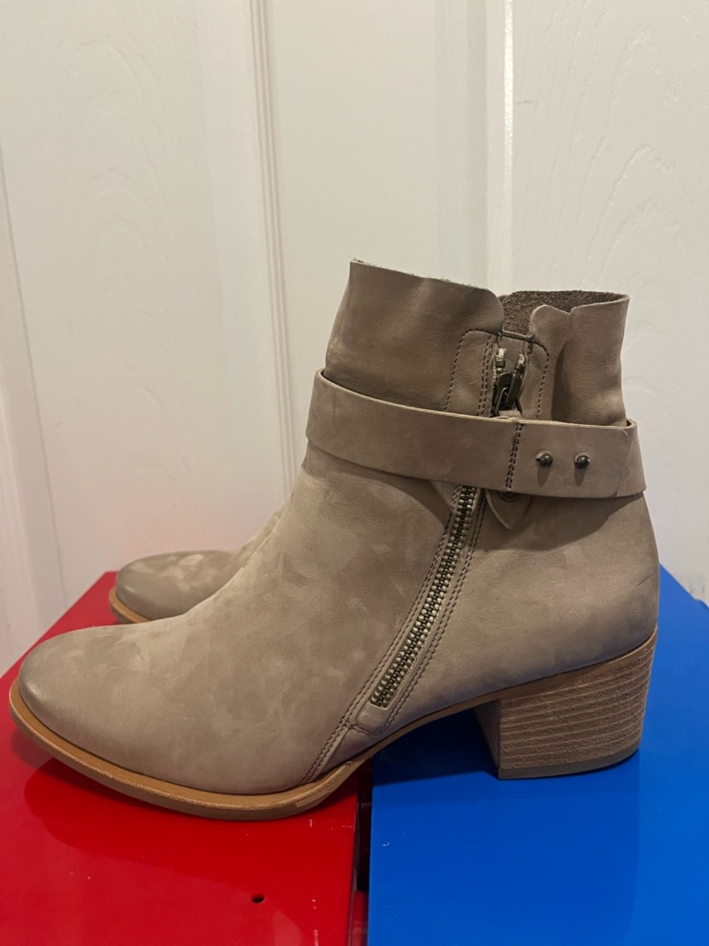 PAUL GREEN Sheridan soft leather taupe booties